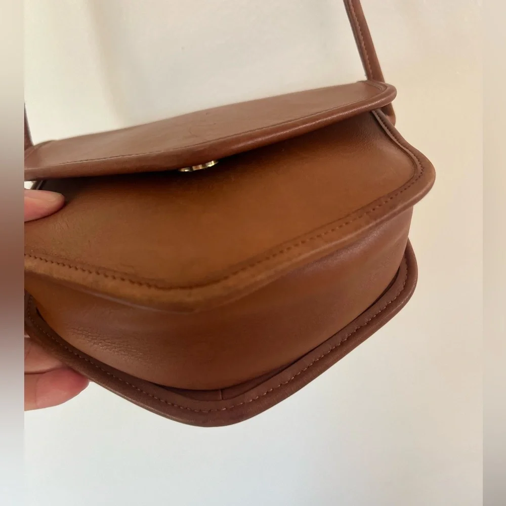 Coach‎ Vintage Megan Tan Leather Flap Front Geometric Crossbody Bag